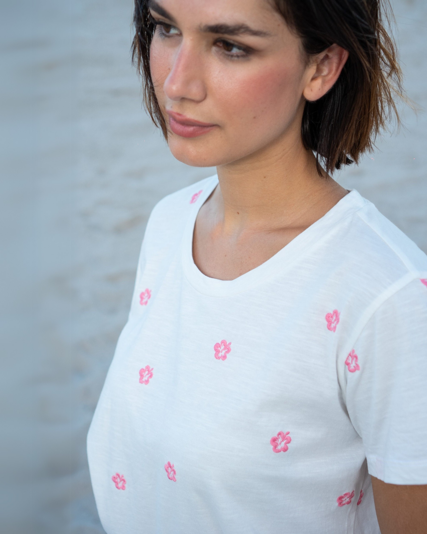 HIBISCUS Tee Shirt